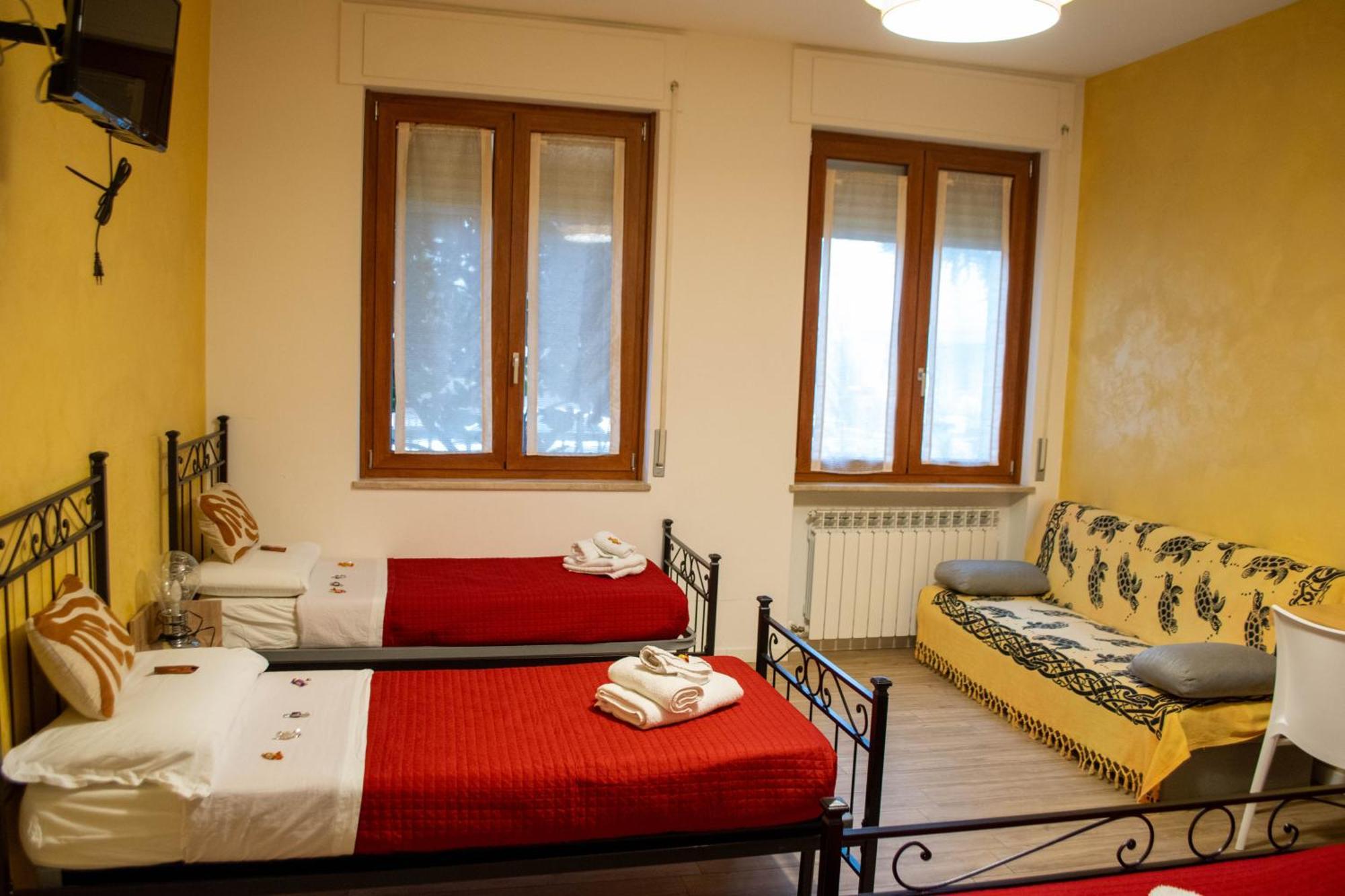 皮亚琴察Emmanueli65 Fronte Clinica Per 4 Matrimoniale E Castello住宿加早餐旅馆 外观 照片